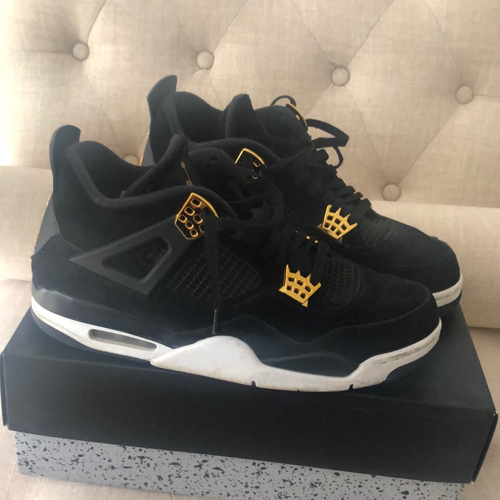 Air Jordan 4 black/gold size 11